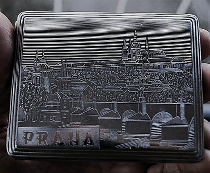 Vintage Sigaretten doos van Praag