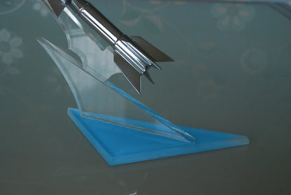 Raket op plexiglas sokkel SA-75 Dvina  NATO: SA-2 Guideline