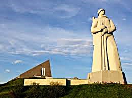WW2 Vaas Hand geschilderd Moersmansk Monument voor verdedigers poolgebied
